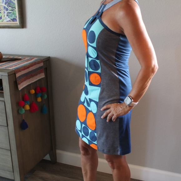 60's Inspired, Fun Party Dress II 🥳 - Picture 3 of 9